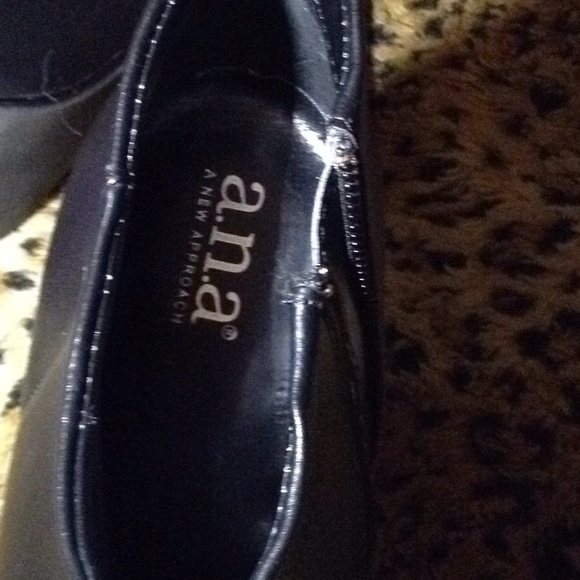 Booties ankle booties by a.n.a.size 8.5 - Picture 4 of 5